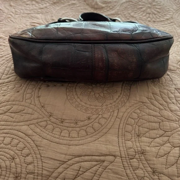 Dooney And Bourke Croc Embossed Hobo Shoulder - Picture 3 of 15